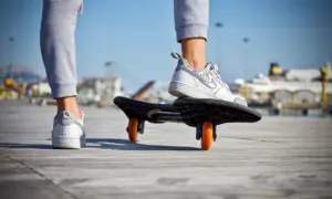 wide skate shoes
